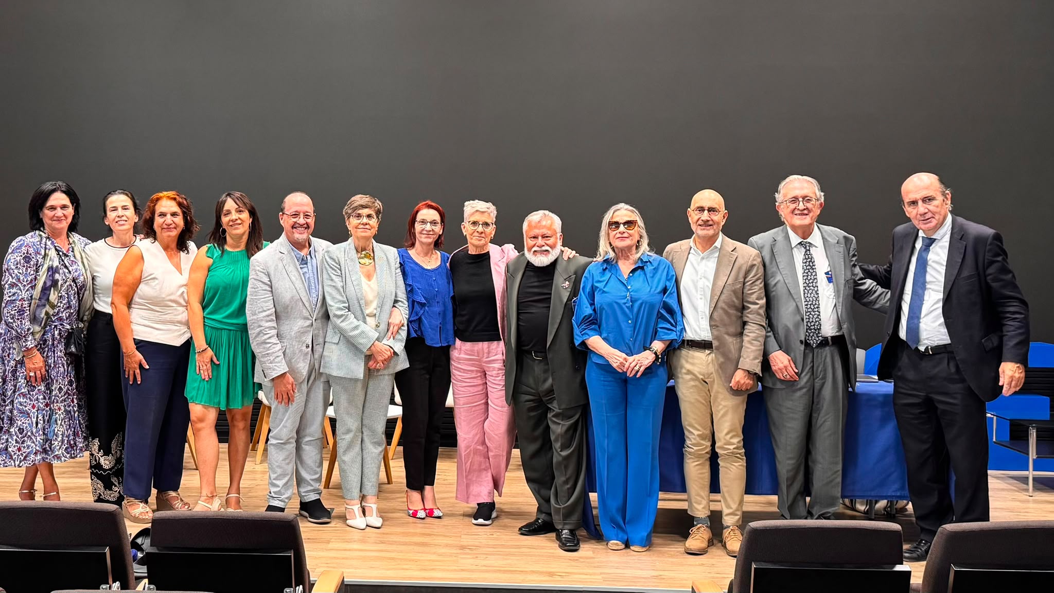Miembros junta saliente, y nuevos miembros de junta electa